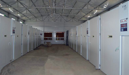 孵化場內(nèi)景